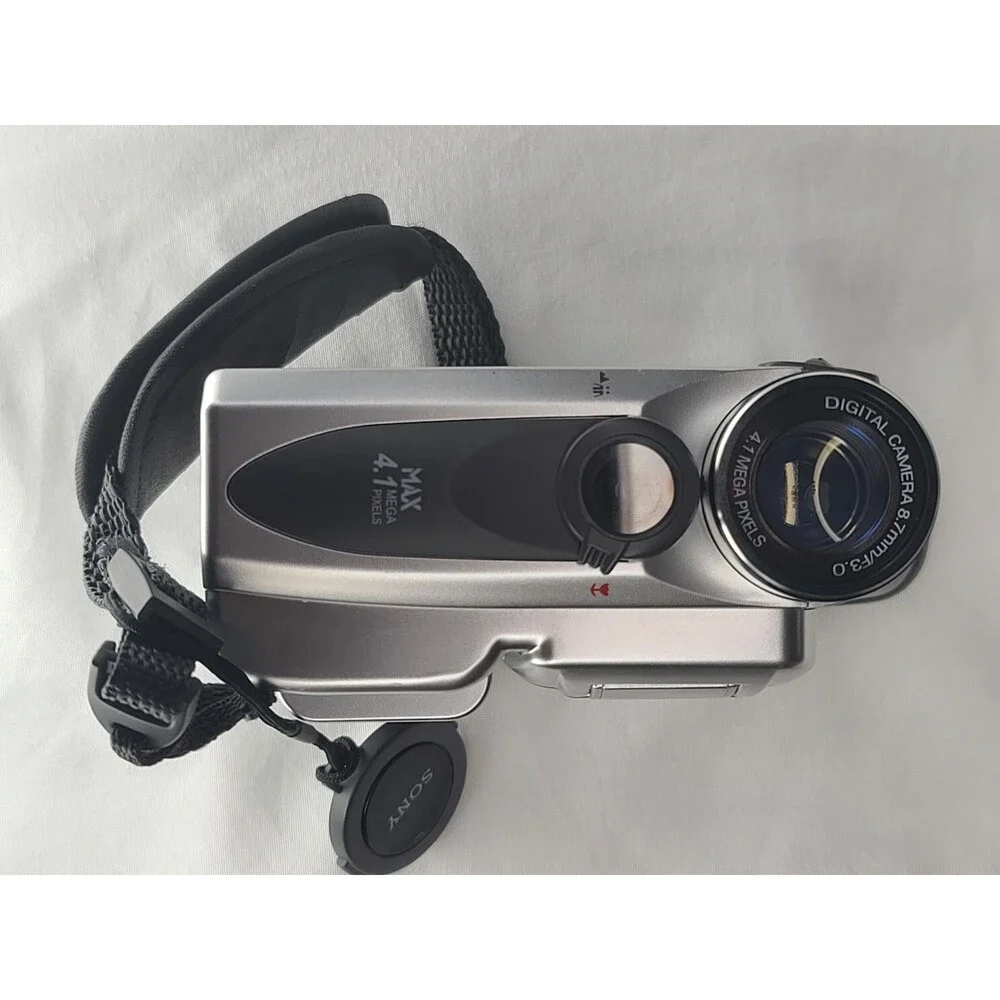 Sony DV5 Plus 4.1 Megapixels Digital Camera/Video Camcorder